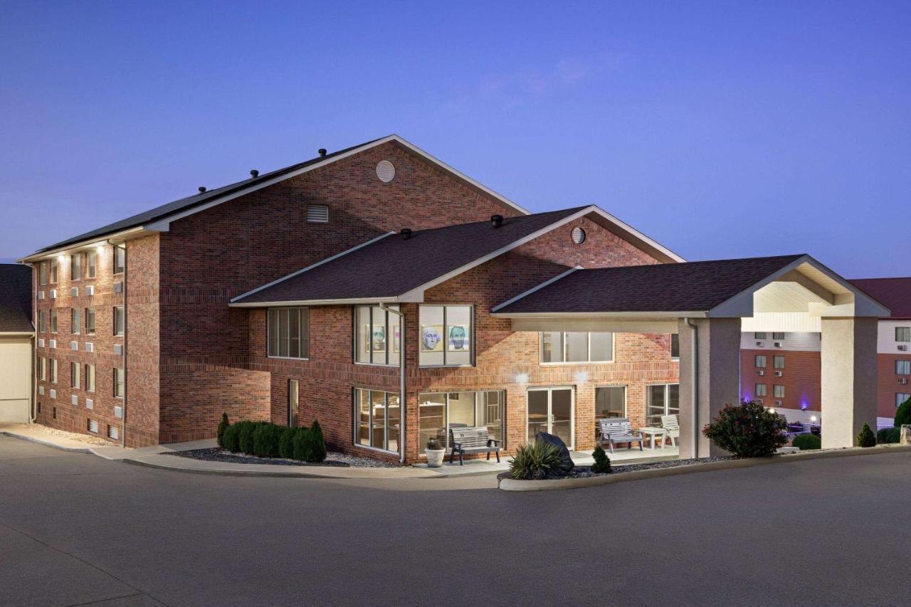 Americinn By Wyndham Branson & Conference Center المظهر الخارجي الصورة