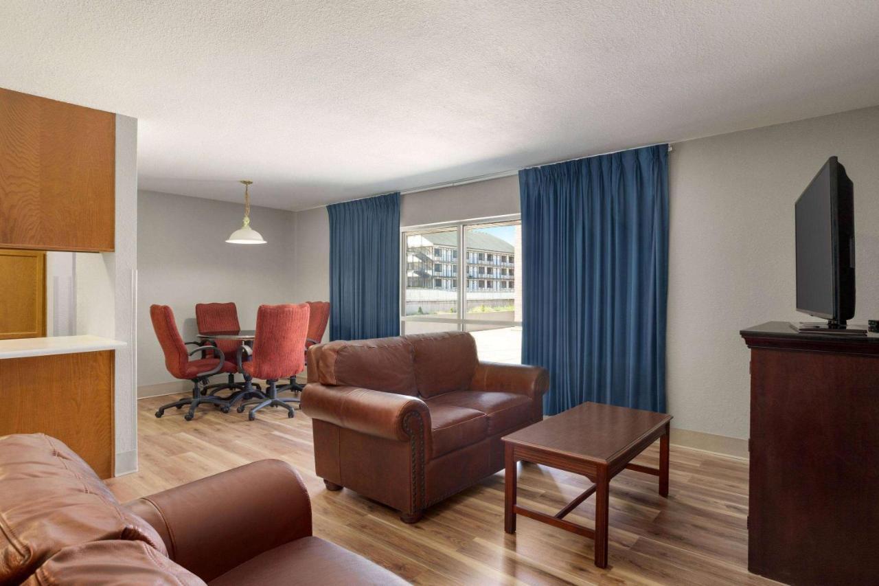 Americinn By Wyndham Branson & Conference Center المظهر الخارجي الصورة