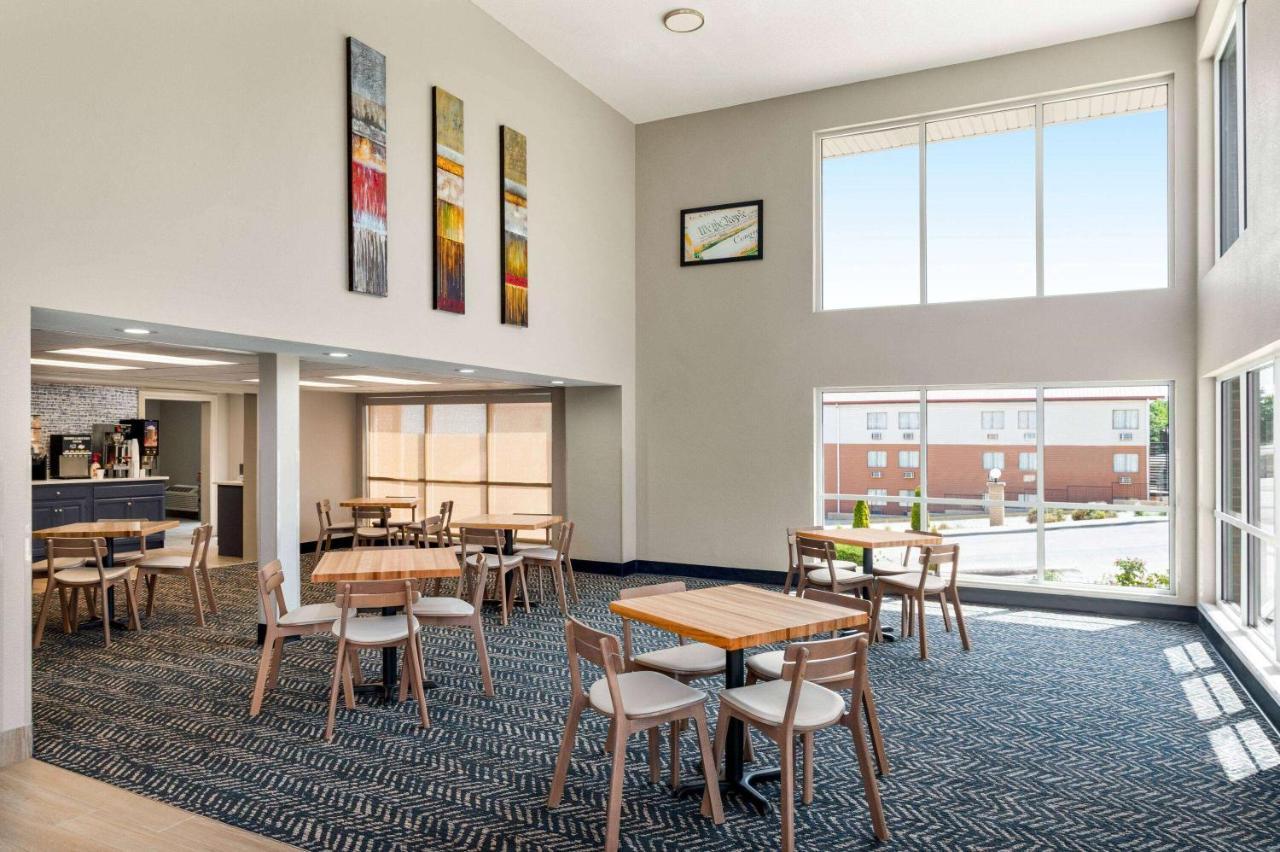 Americinn By Wyndham Branson & Conference Center المظهر الخارجي الصورة